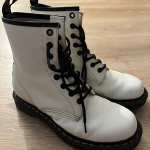 White Doc Martin, lace up women’s boots